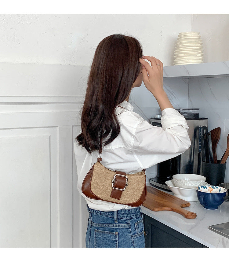 Retro Underarm  Stitching Baguette Bag