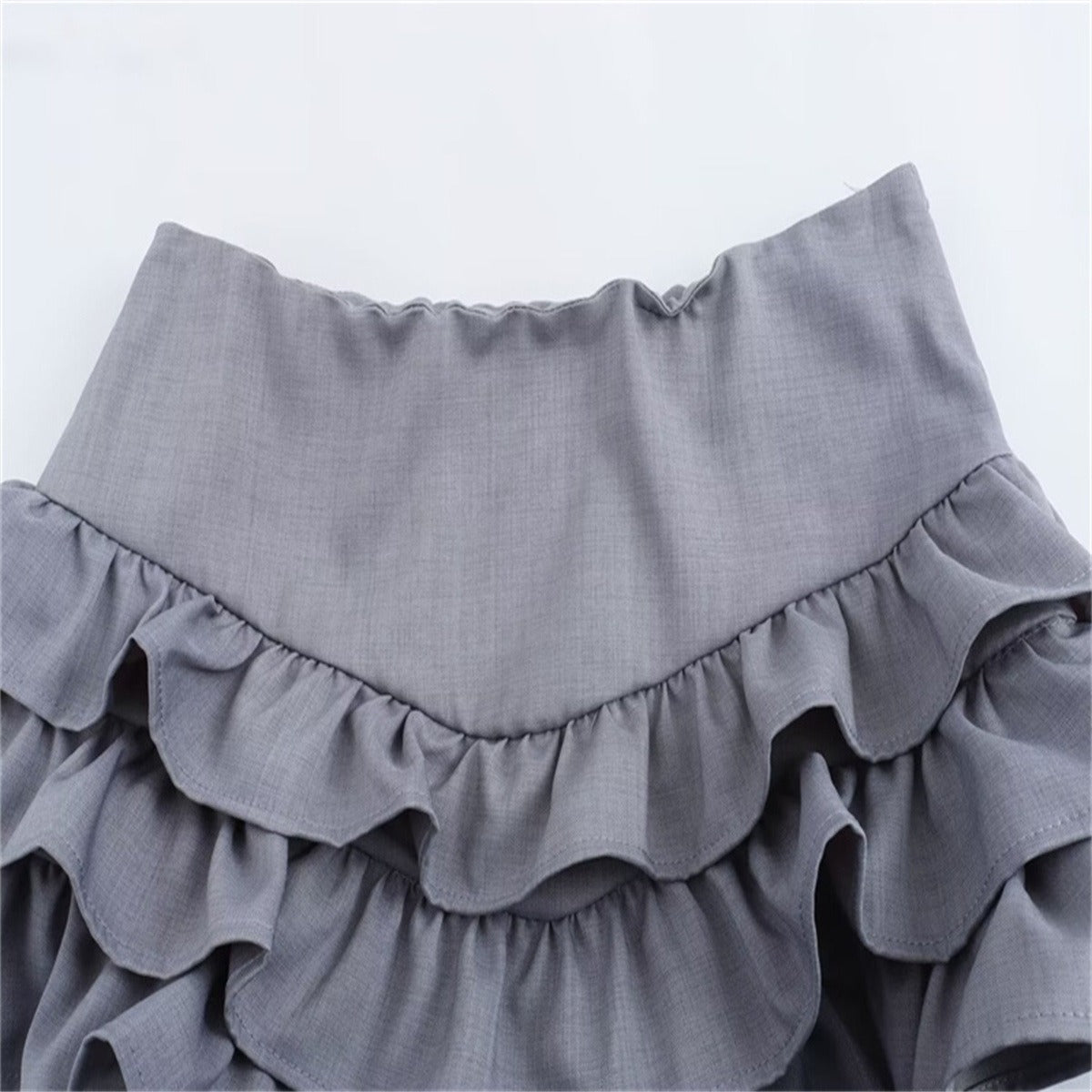 Sweet and fresh layered decoration with gray ruffle edge cake skirt for women