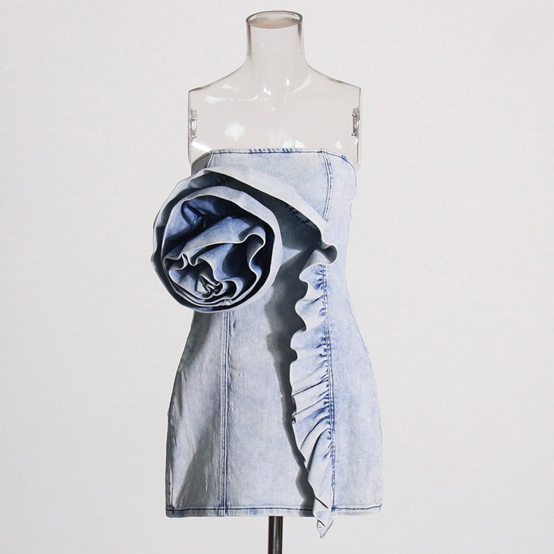 Folded and ruffled design with a strapless dress, new slim fit and slimming short denim skirt for women