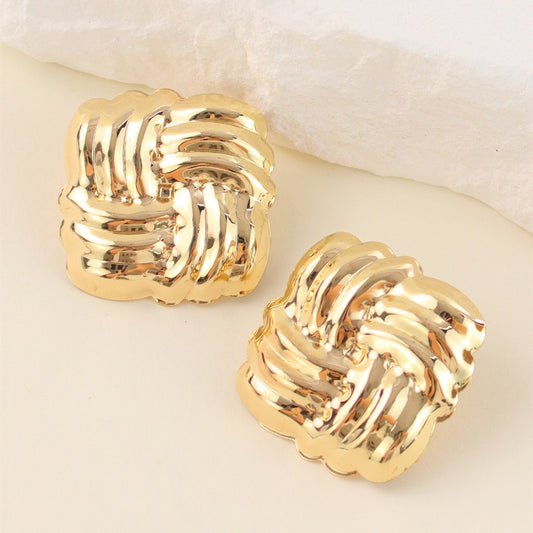 Retro Minority Artistic Personality Fashion Ear Studs